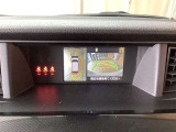 パックモニタ-も装備しております。車庫入れの苦手なお客様、もうご心配いりません。重宝してくれると思います。