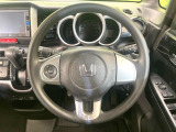 ステアリングも使用感が少なく、きれいな状態となっております♪
