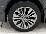 タイヤサイズは225/55R19!納車前の点検時にタイヤ交換させていただきます!純正アルミホイール!