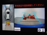 バックガイドモニターを装備しています、車庫入れもラクラクです。パノラミックビューモニターを搭載しています、上からの画像も表示されます。