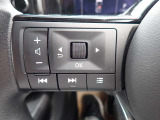 ステアリングスイッチが装備されておりステアリングから手を離す事無くオーディオ類の操作が可能ですので非常に便利です♪