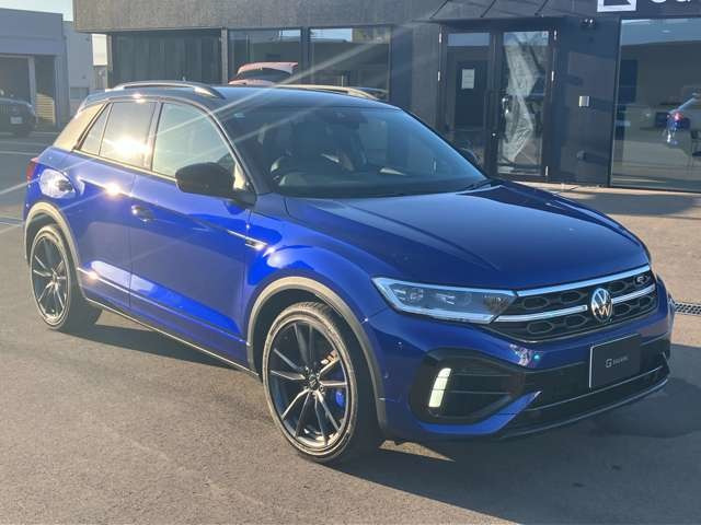 T-Roc R ブラック スタイル パフォーマンス 4WD 