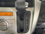 【シフトレバー】シフトの操作がしやすく快適なドライブを楽しんでいただけます!