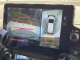 【パノラミックビューモニター】専用のカメラにより、上から見下ろしたような視点で360度クルマの周囲を確認することができます☆死角部分も確認しやすく、狭い場所での切り返しや駐車もスムーズに行えます。