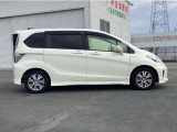 現車を見に来れないお客様には、車両状態の詳しい情報をお電話・メールにてご連絡致しております。スマートフォン、パソコンがあればリアルタイムでの対面にて映像で確認・対応もできます!