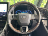 【純正革巻きステアリング】上質な革を使用することで、手にしっかり馴染みとても運転しやすいハンドルです♪