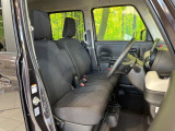 運転席シート廻りは使用感も少なく、良好な状態となっています。丁寧に使われていたことがよくわかりますね。