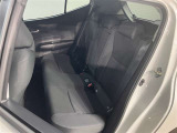 後部座席のお連れ様にも快適な空間です。