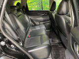 後部座席も気になるようなキズ・汚れやへたり等、大きなダメージはなく、良好な状態です。