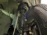 お車を安心してお乗りいただく為には、足回りの定期点検が欠かせません。サービスサポート(有償保証)では無料点検もご提供しており、安心のカーライフをお過ごしいただけるサポート体制が整っています。