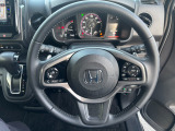 ハンドル、握りやすく運転しやすいハンドルとなっております。