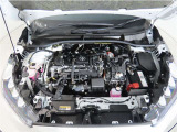 車にとって、とても大切な部分のエンジンルーム。綺麗に清掃済みで安心です。