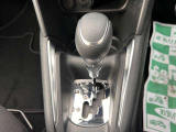 操作しやすいシフトレバーです♪