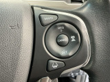 アクセルから足を離しても設定したスピードを保ち走行し、高速道路での疲労軽減に役立つクルーズコントロール付きです!