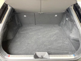 普段のお買い物や通勤、送迎等に十分な荷室スペースを確保しております。