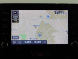 ナビゲーション付き。タッチパネル式で使いやすく、お出かけもラクラクです。