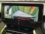 【パノラミックビューモニター】専用のカメラにより、上から見下ろしたような視点で360度クルマの周囲を確認することができます☆死角部分も確認しやすく、狭い場所での切り返しや駐車もスムーズに行えます。