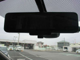 インテリジェントルームミラーで後部も見やすく安心です☆