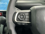 ステアリングスイッチ装備!運転しながら手元でオーディオの操作などができます。