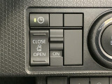 【片側電動スライドドア】電動で開閉可能なスライドドア!狭い駐車場も乗り降り快適で、強風で意図せずドアが開いてしまう心配もございません!運転席のボタンからも操作可能です♪