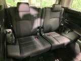 3列目シートはもちろん状態良好☆大人でもゆったりと座って頂けますので、大人数でのお出かけもラクラクです♪ご家族で、気の知れた仲間で、ドライブに行くのが楽しみですね♪