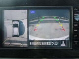 アラウンドビューモニターで車の周囲の情報が室内でわかります。