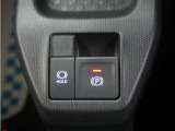 電子制御パーキングブレーキ搭載で指一本で簡単に操作することができます。さらに停車中に、ブレーキペダルを踏み続けなくても、自動的にブレーキを保持する機能である、ブレーキホールド付きです。