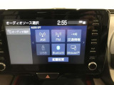 トヨタ純正8インチディスプレイオーディオ装備。