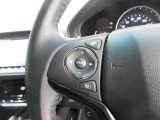 ハンドルにオーディオの操作スイッチが装備されています!視線を前方から外さずハンドルから手を離さずに操作できるのでとっても安全ですね♪