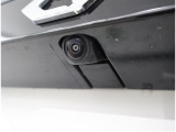 バックカメラが付いているので後方確認が非常にしやすいです。今や運転初心者も熟練者も必須装備!ついていて損はないですね♪