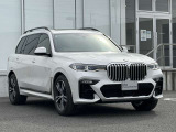 この度は弊社認定中古車をご覧いただき誠にありがとうございます。弊社はBMW 正規ディーラーですので遠方のお客様も安心してご購入下さい。ご不明な点がございましたらお気軽にお申し付けください。