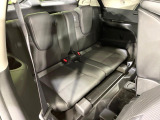 3列目シートはもちろん状態良好☆大人でもゆったりと座って頂けますので、大人数でのお出かけもラクラクです♪ご家族で、気の知れた仲間で、ドライブに行くのが楽しみですね♪