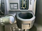 運転席横のカップホルダー
