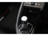 6速MTのお車です♪直感的な操作を楽しむことができます!