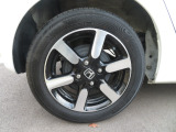 純正14インチアルミホイール装備!