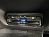 いまや快適なカーライフに欠かせないETCが付いています。