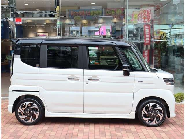 スズキ スペーシアカスタム ハイブリッド(HYBRID) XSターボ 届出済未