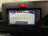 見えづらい車体後方部を映像で映し出してしっかりサポート!難しいバック駐車も安心です♪