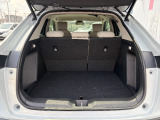 ラゲッジスペースです。荷物を積むスペースが十分に確保されております!!