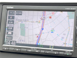 【ナビゲーション】使いやすいナビで目的地までしっかり案内してくれます。各種オーディオ再生機能も充実しており、お車の運転がさらに楽しくなります!!