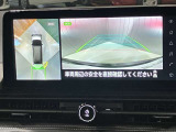 【アラウンドビューモニター】車を上から見下ろしているかのような映像で周囲の状況がひと目で確認、狭い駐車場に駐車するときも安心です♪♪障害物などがあると警告音がなりますので安心して駐車が出来ます★