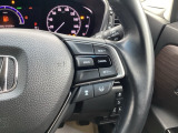 Hondaセンシングの機能のひとつ、アダプティブクルーズコントロール付!アクセルから足を離しても設定したスピードと前車との車間を保ち走行してくれます!車線維持もアシスト☆高速道路で疲労軽減ですね☆