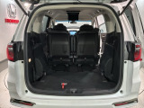 3列目シートを格納すればラゲッジスペースを更に広く使えます。