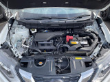 エンジンルームの画像です。店舗にて現車の確認もいただけますので、お電話で在庫のご確認の上是非ご来店くださいませ!!!ワクワクするクルマ選びをご提案します!