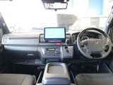 特別仕様車ダークプライムSなので高級感のある内装になっております♪♪