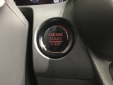 ワンプッシュでエンジンのスタート、ストップが出来て便利です。
