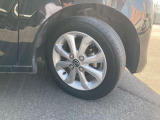 ◆アルミホイール◆純正のアルミホイールが標準装備で付いています!ホイルだけで見た目がとてもスタイリッシュです★