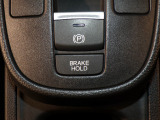 【ブレーキホールド】信号待ちなどでブレーキを踏み続けなくともブレーキがキープされます!アクセルペダルを踏むと解除され発進することが可能です!