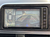【全周囲モニター】フロント+サイド+バックにカメラが装着されています。車庫入れが苦手な方もこれがあれば安心ですね。