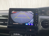 バックモニター付きで、車庫入れやバック時の後方確認をサポート。